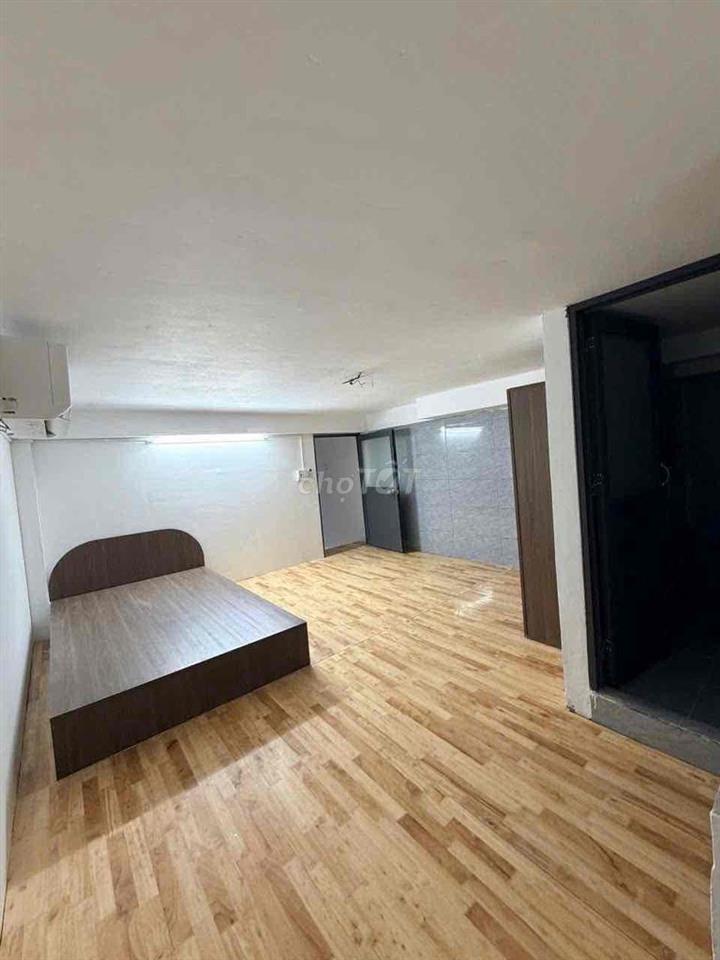 CHO THUÊ PHÒNG STUDIO SẴN MÁY LẠNH GẦN ĐH VĂN HIẾN HỒNG BÀNG ĐẦM SEN