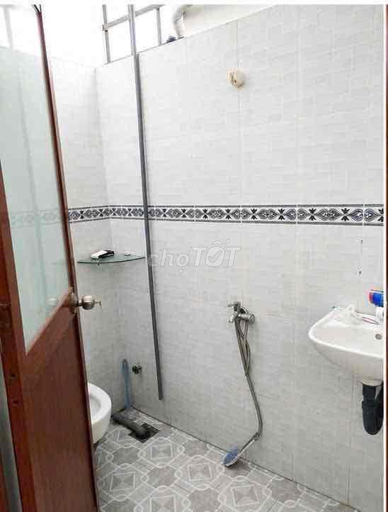 CHO THUÊ PHÒNG ĐẦY ĐỦ TIỆN NGHI GIÁ RẺ TÂN PHÚ GẦN ĐH VĂN HIẾN Ở 2 3Ng