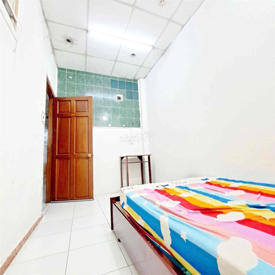 CHO THUÊ PHÒNG STUDIO SẴN MÁY LẠNH THANH MÁY GIÁ RẺ GẦN ĐH CÔNG THƯƠNG