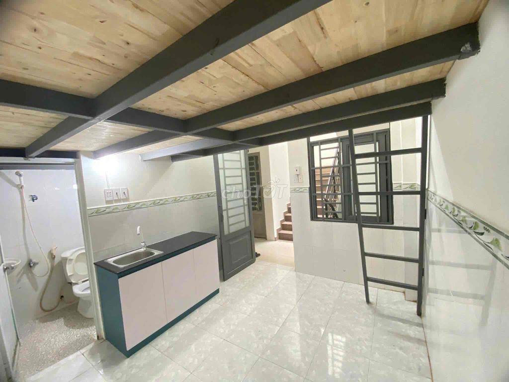CHO THUÊ PHÒNG GÁC SẴN MÁY LẠNH GIÁ RẺ TÂN PHÚ GẦN ĐH CÔNG THƯƠNG