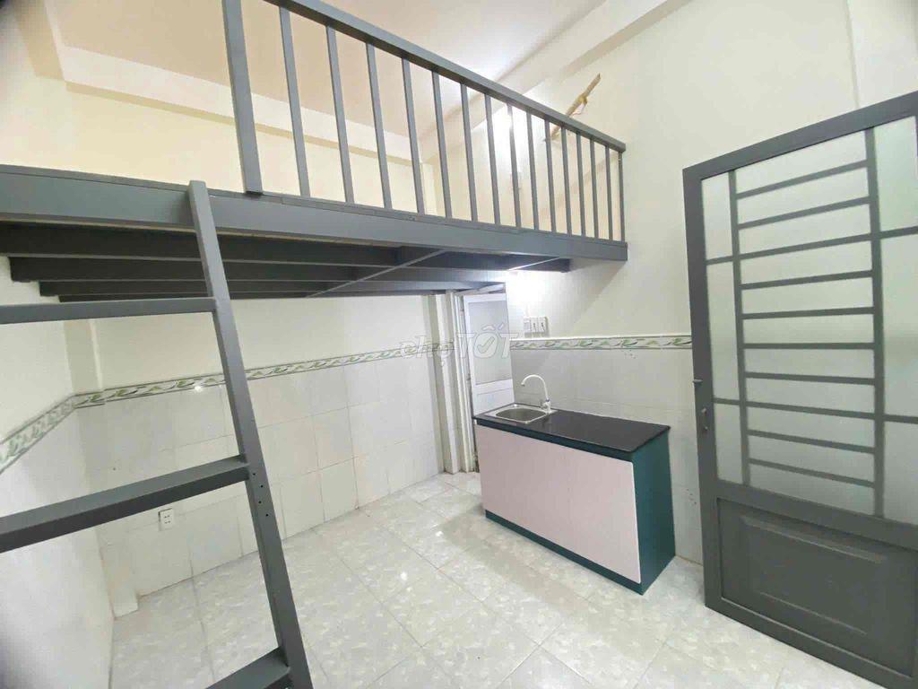 CHO THUÊ PHÒNG GÁC SẴN MÁY LẠNH GIÁ RẺ TÂN PHÚ GẦN ĐH CÔNG THƯƠNG