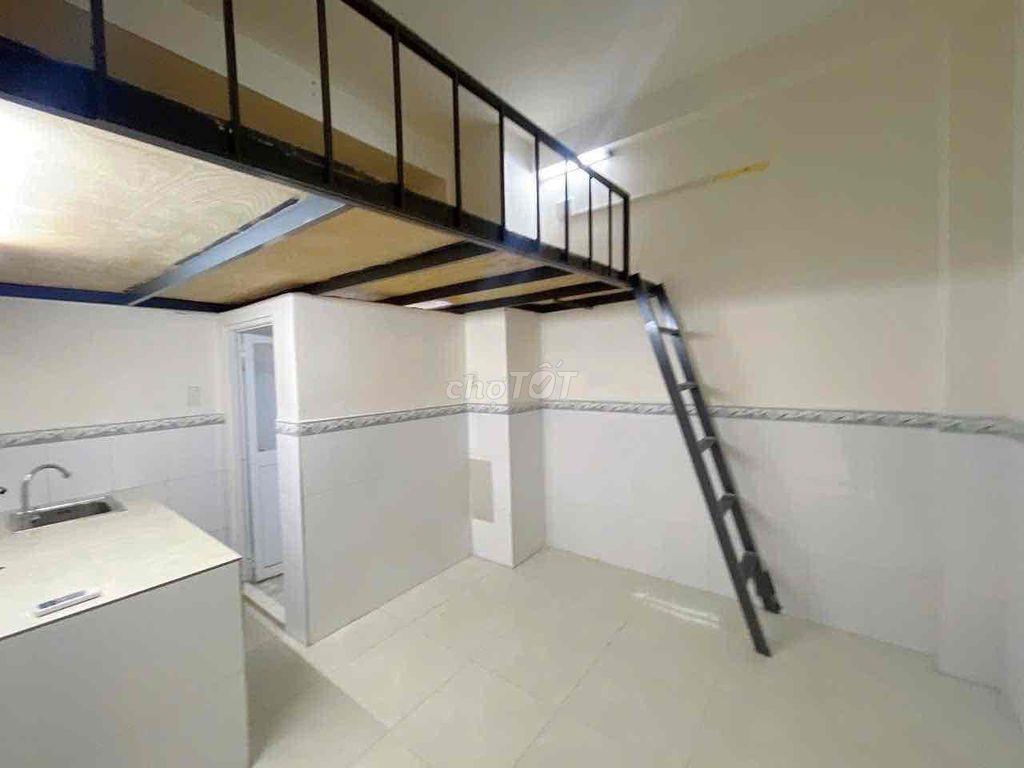 CHO THUÊ PHÒNG GÁC SẴN MÁY LẠNH GIÁ RẺ TÂN PHÚ GẦN LUỸ BÁN BOCHS ĐH VH