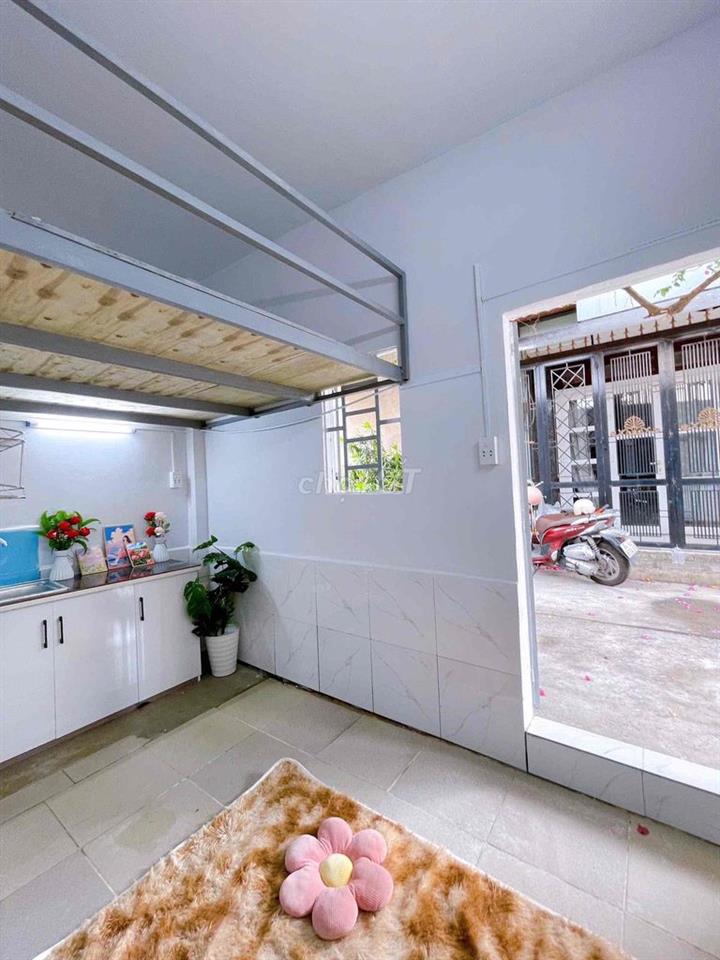 TRỐNG SẴN PHÒNG TRỆT GÁC GẦN ĐẠI HỌC CÔNG THƯƠNG GIÁ CHỈ 2🥔8  GIÁ RẺ