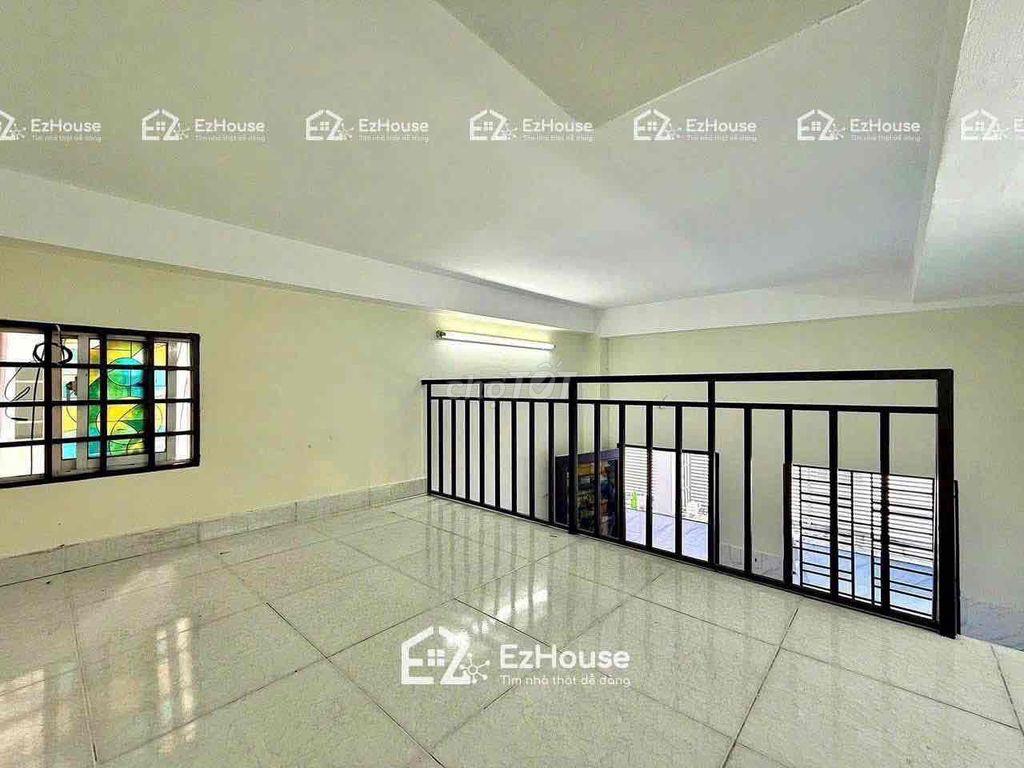 TRỐNG SẴN PHÒNG DUXLEP CỬA SỔ TRỜI GẦN ĐH VĂN HIẾN - ĐH HỒNG BÀNG