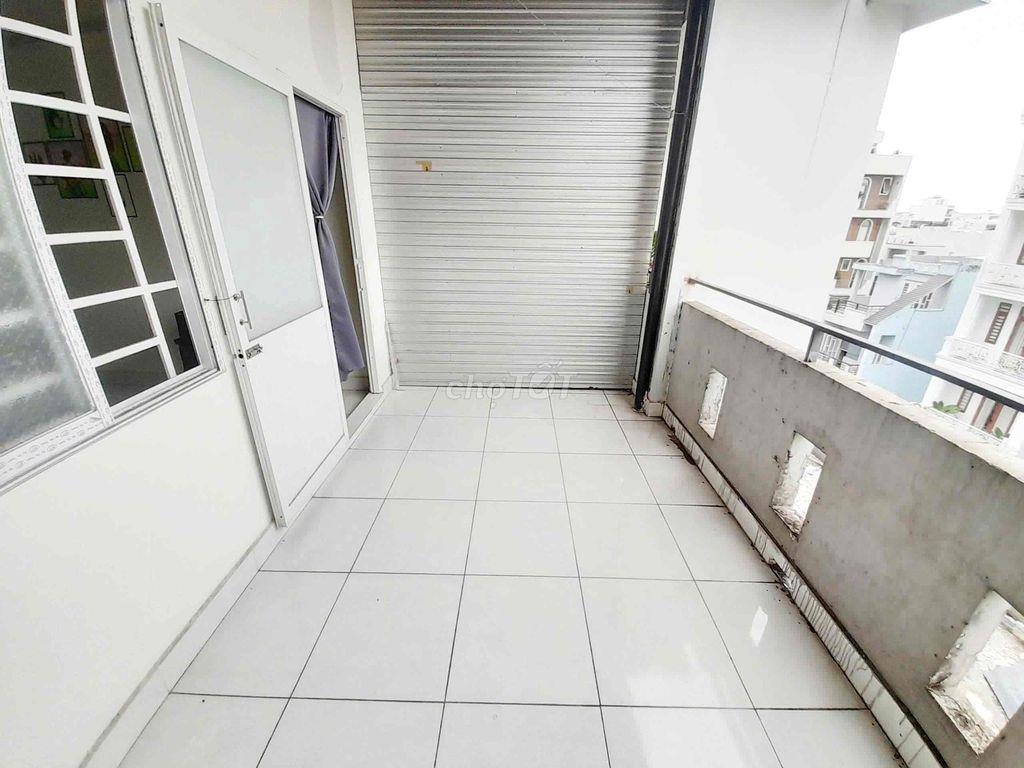 TRỐNG SẴN PHÒNG STUDIO BANCOL GẦN ĐH VĂN HIẾN - SẴN MÁY LẠNH GIÁ RẺ