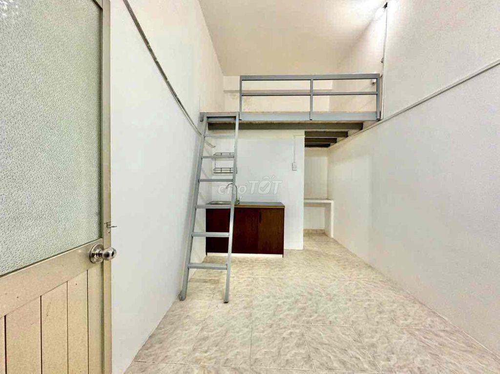 TRỐNG SẴN PHÒNG DUXLEP SẴN MÁY LẠNH GẦN ĐH HỒNG BÀNG - ĐẦM SEN - Q11