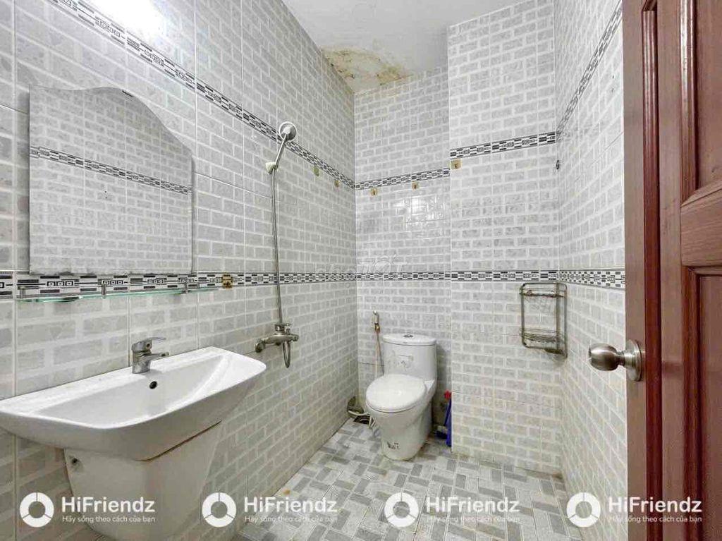 TRỐNG SẴN PHÒNG STUDIO BANCOL - CỬA SỔ - GẦN ĐH VĂN HIẾN - Q11 - Q10