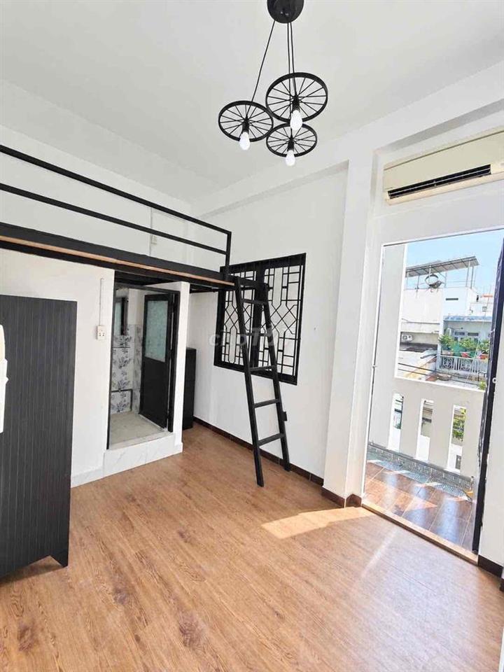 TRỐNG SẴN PHÒNG GÁC BANCOL GẦN AEON TÂN PHÚ - ĐH CÔNG THƯƠNG GIÁ RẺ
