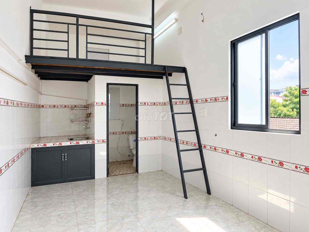 TRỐNG SẴN PHÒNG CỬA SỔ TRỜI - GẦN ĐH VĂN HIẾN - ĐẦM SEN - THANG MÁY