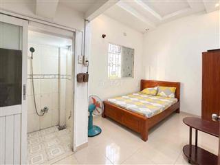 TRỐNG SẴN PHÒNG STUDIO CỬA SỔ TRỜI - GẦN ĐH VĂN HIẾN - ĐẦM SEN