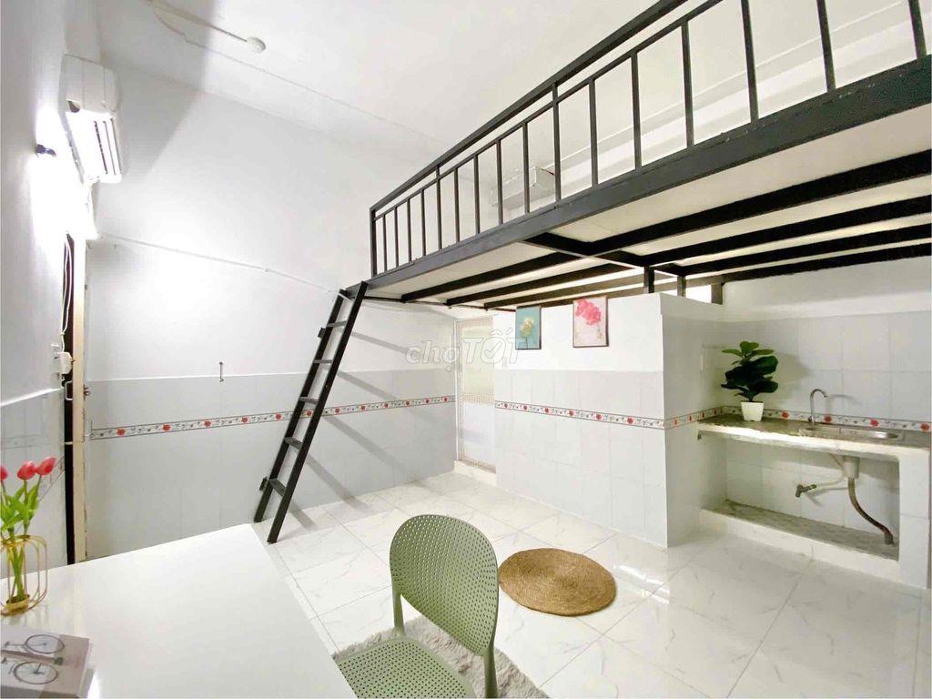 TRỐNG SẴN PHÒNG GÁC SẴN MÁY LẠNH - GẦN NGÃ TƯ BỐN XÃ - ĐẦM SEN - Q11