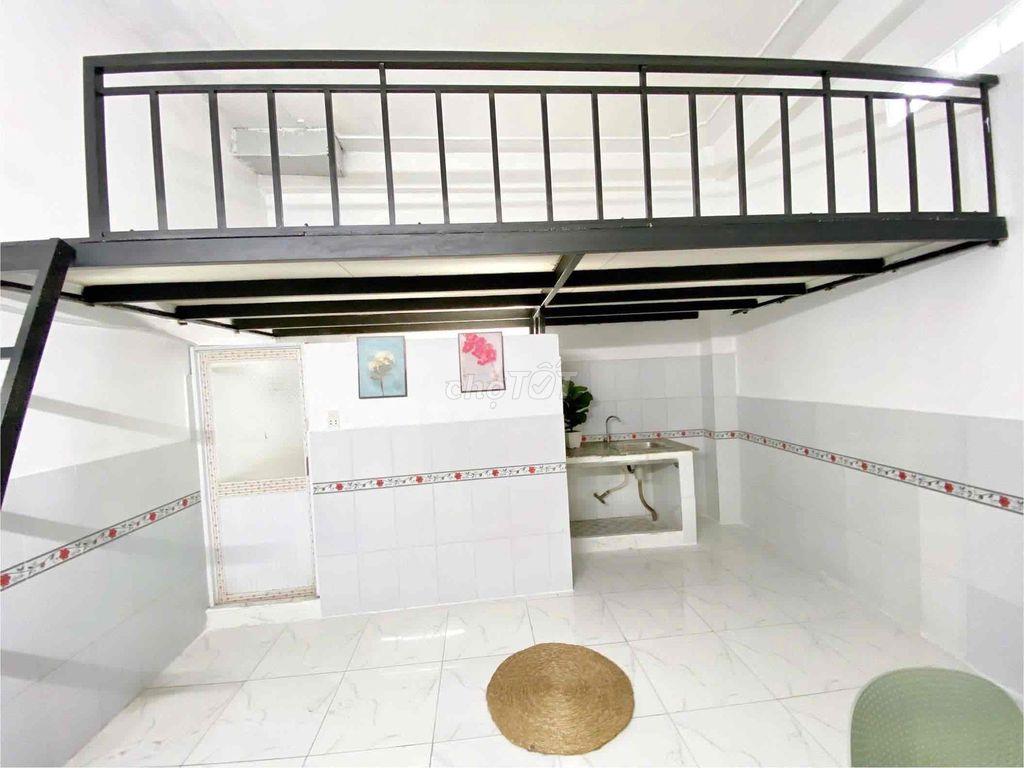 TRỐNG SẴN PHÒNG GÁC SẴN MÁY LẠNH - GẦN NGÃ TƯ BỐN XÃ - ĐẦM SEN - Q11