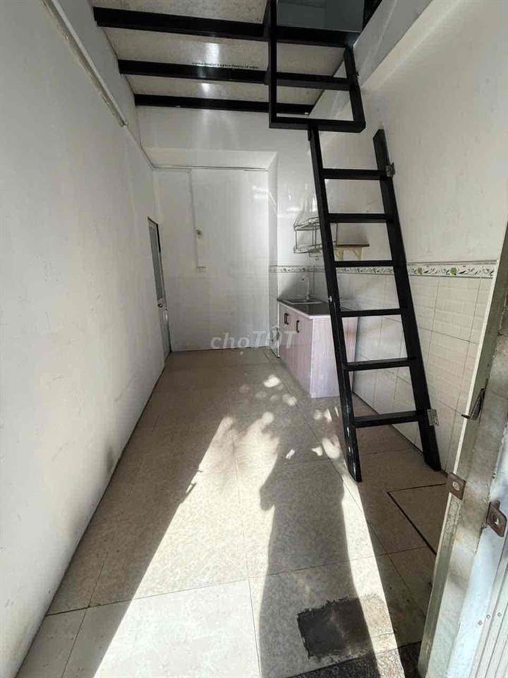 CHO THUÊ KIOT KINH DOANH SẴN MÁY LẠNH NGAY MẶT TIỀN - GẦN AEON TÂN PHÚ