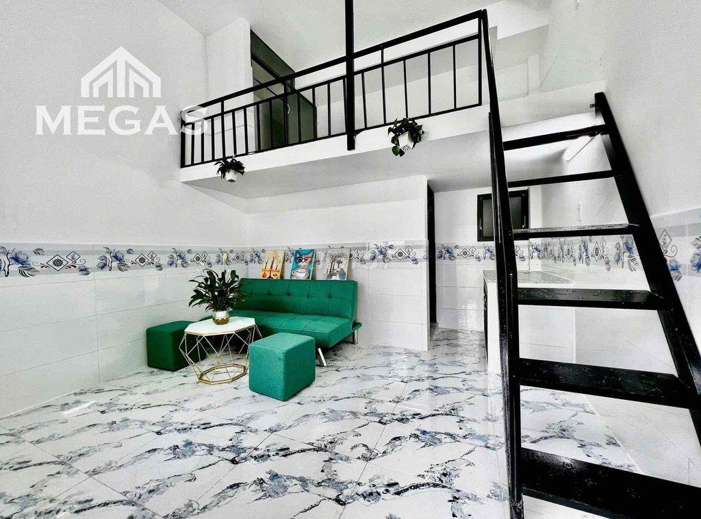 🏠Phòng Duplex có sẵn máy lạnh - gác cao - bảo vệ - giờ giấc tự do🏠
