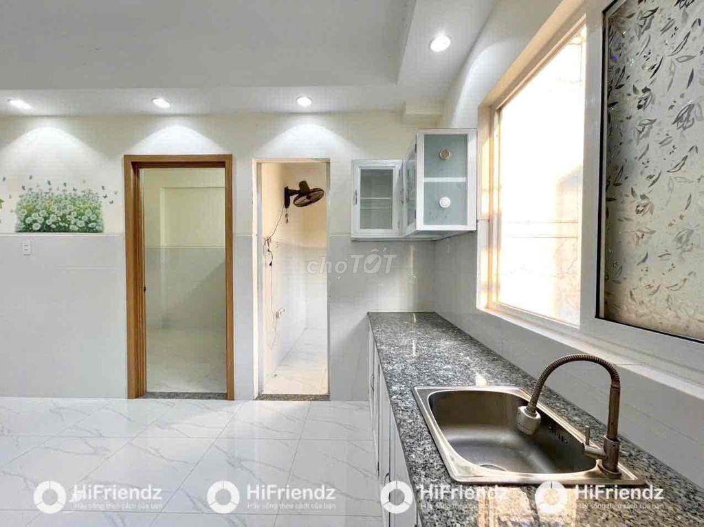 DUPLEX GÁC CAO 1M7 CỰC KÌ RỘNG CÓ BAN CÔNG FULL NỘI THẤT