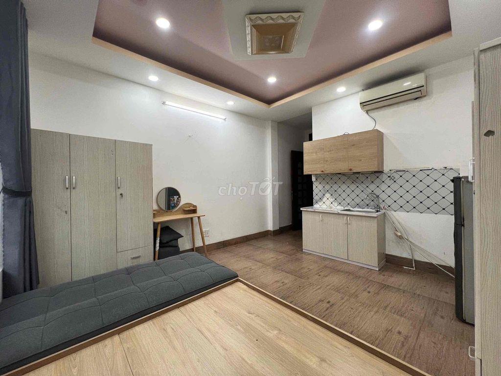 CAM KẾT Y HÌNH ĐÚNG GIÁ ĐĂNG PHÒNG GẦM ĐẦM SEN - BÁCH KHOA