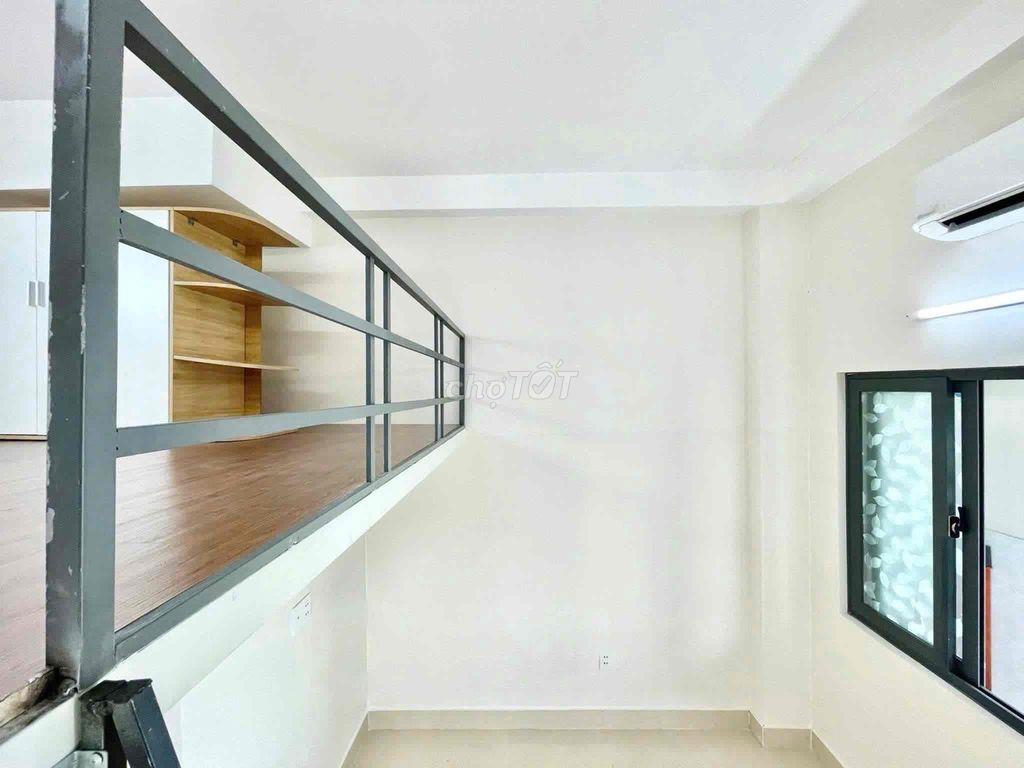 PHÒNG GÁC CAO 1M6 CỬA SỔ TRỜI FULL NỘI THẤT NGAY VÒNG XOAY BÌNH PHÚ