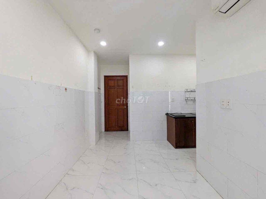 PHÒNG FULL NỘI THẤT NGAY SÁT TRƯỜNG ĐH VĂN HIẾN