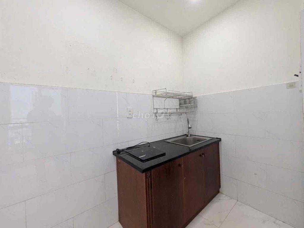PHÒNG FULL NỘI THẤT NGAY SÁT TRƯỜNG ĐH VĂN HIẾN