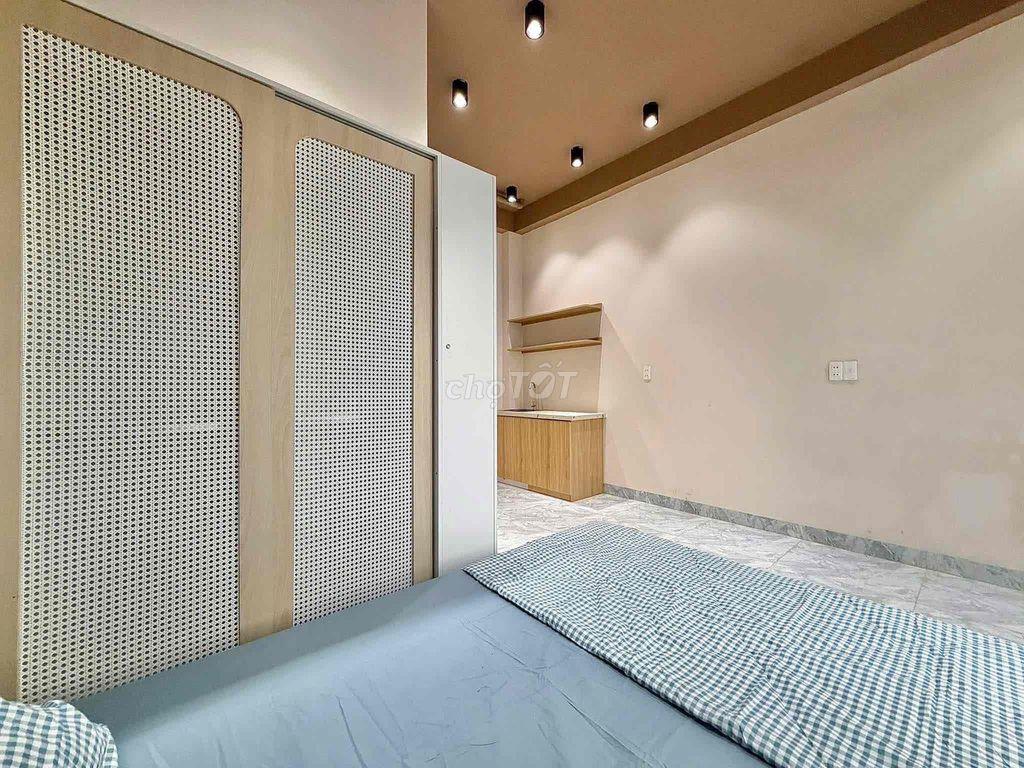 STUIDO BAN CÔNG FULL NỘI THẤT THIẾT KẾ HIỆN ĐẠI GẦN AEON TÂN PHÚ