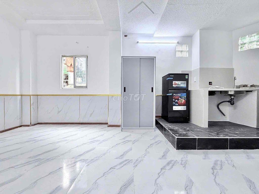 STUDIO CỬA SỔ TRỜI RỘNG 40M2 GẦN ĐV VĂN HIẾN AEON TÂN PHÚ