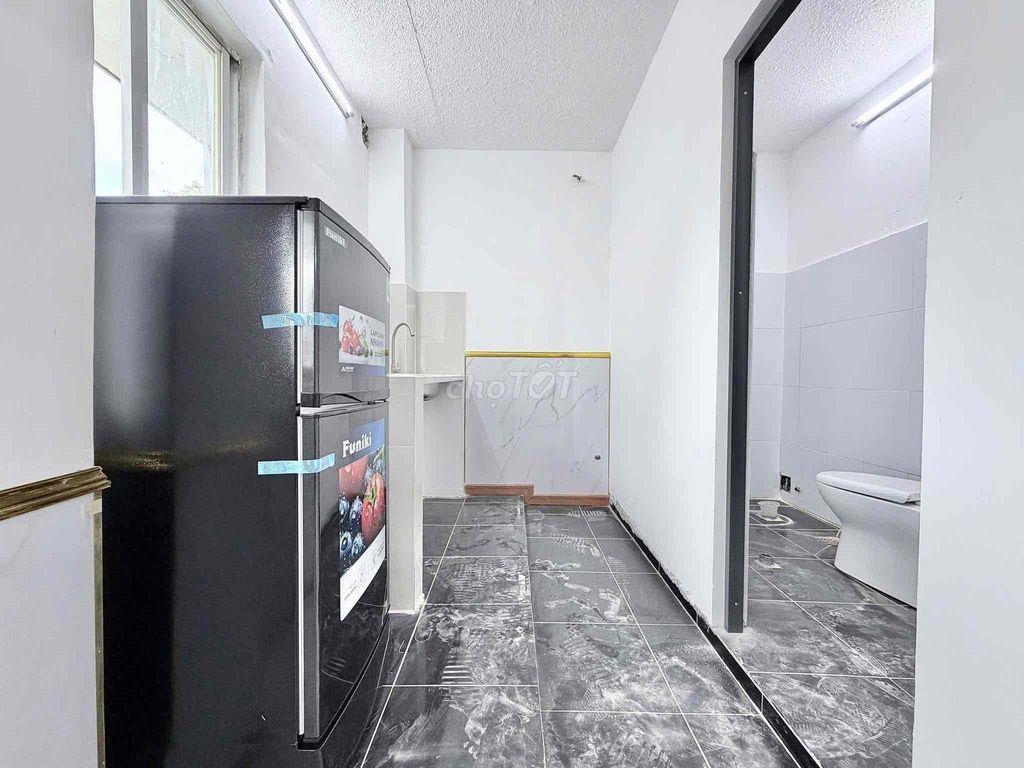 STUDIO CỬA SỔ TRỜI RỘNG 40M2 GẦN ĐV VĂN HIẾN AEON TÂN PHÚ