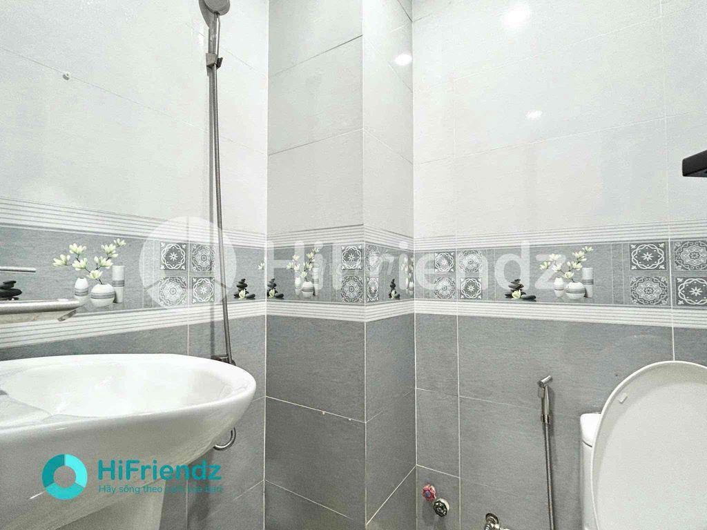 STUDIO CỬA SỔ TRỜI FULL NỘI THẤT NGAY CÔNG VIÊN PHÚ LÂM