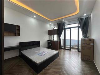 STUDIO BAN CÔNG FULL NỘI THẤT NGAY VÒNG XOAY PHÚ LÂM