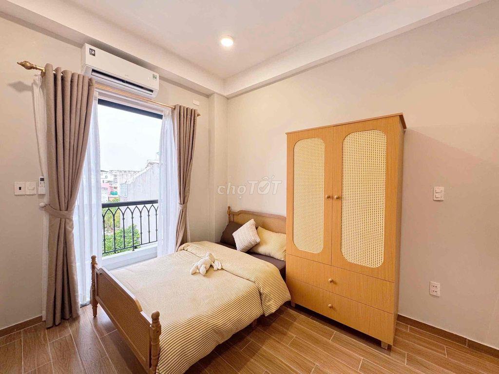 STUDIO BAN CÔNG FULL NỘI THẤT NGAY CẦU VƯỢT CÂY GÕ ĐH Y DƯỢC
