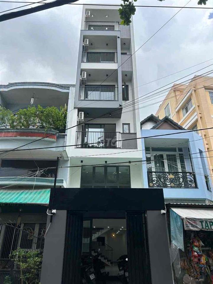 STUDIO BAN CÔNG FULL NỘI THẤT NGAY ĐẦM SEN ĐH BÁCH KHOA