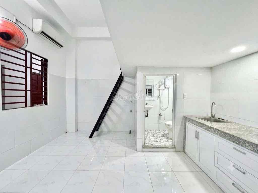 CHO THUÊ DUPLEX 30m2 MÁY LẠNH ĐI BỘ QUA AEON 3🍠 THANG MÁY GẦN HUIT
