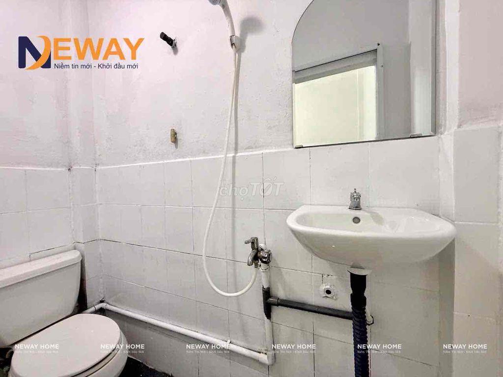 Trống Sẵn Phòng Studio Sẵn Máy Lạnh  Đi Bộ Ra Đại Học Công Thương