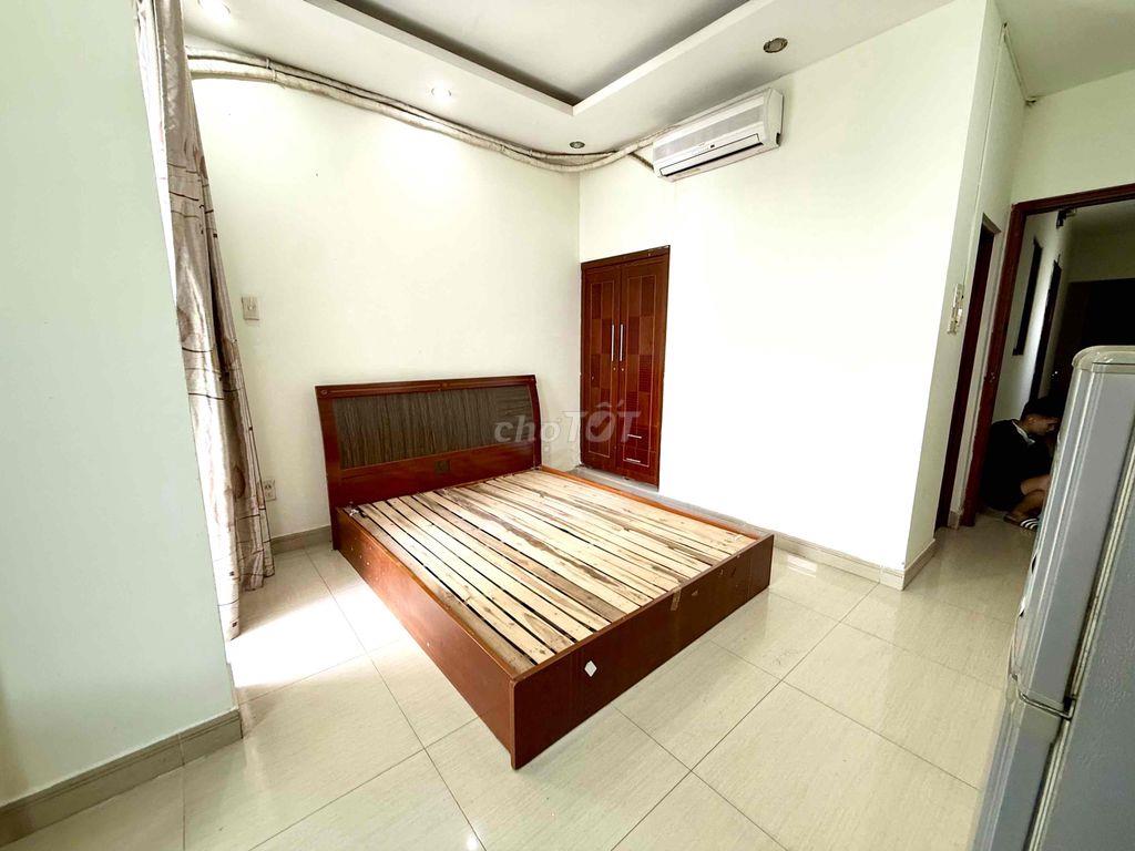 TRỐNG SẴN STUDIO BAN CÔNG FULL NỘI THẤT NGAY HUIT-CÓ THANG MÁY -HẦM XE