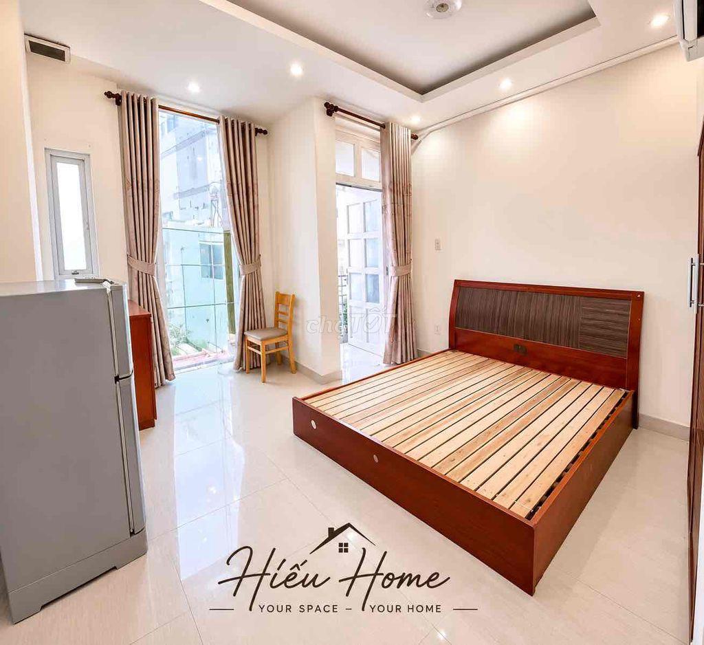 TRỐNG SẴN STUDIO BAN CÔNG FULL NỘI THẤT NGAY HUIT-CÓ THANG MÁY -HẦM XE
