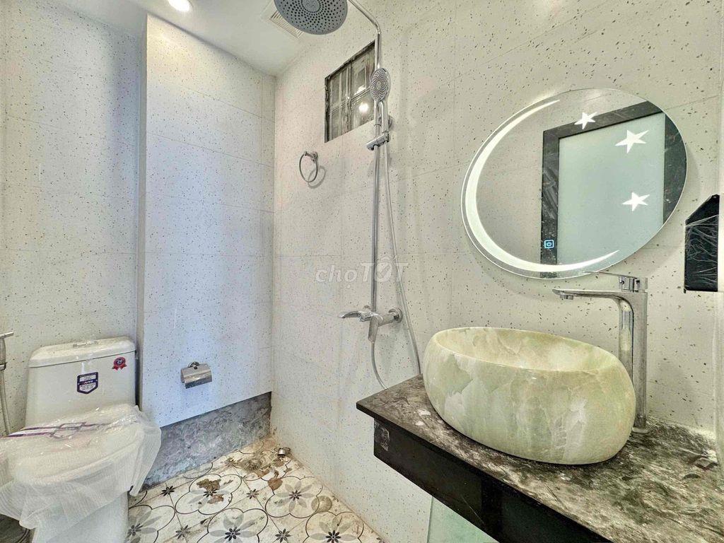 CHO THUÊ DUPLEX TONE GỖ CÓ BAN CÔNG MỚI XÂY / FULL NỘI THẤT + MGR