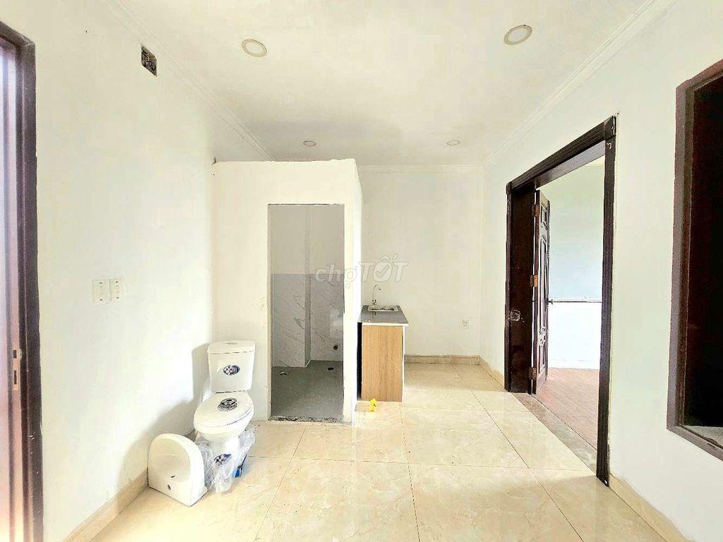 🏡 PHÒNG ban công RỘNG THOÁNG – TÁCH BẾP RIÊNG 🌿GẦN KCN Tân Bình📍