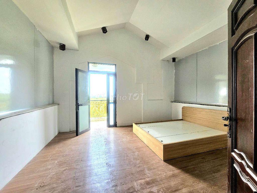 🏡 PHÒNG ban công RỘNG THOÁNG – TÁCH BẾP RIÊNG 🌿GẦN KCN Tân Bình📍
