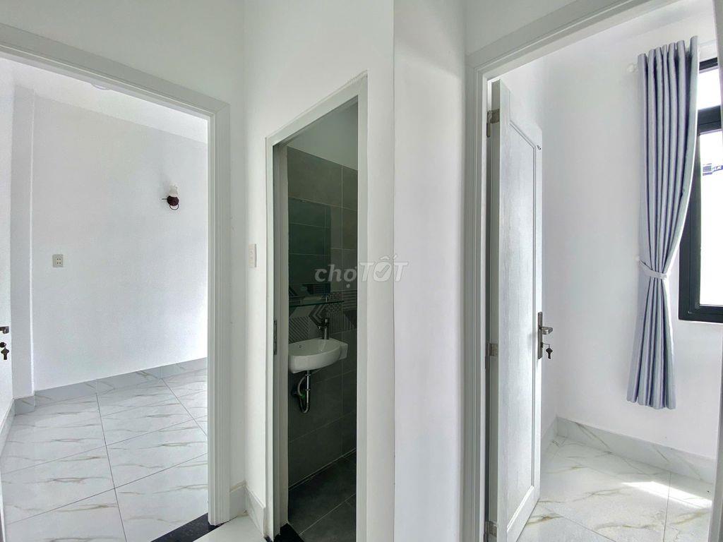GIẢM SỐC 280TR, CHỈ CÒN 2,35 TỶ! Nhà mới 100% Liên khu 5-6, Bình Tân