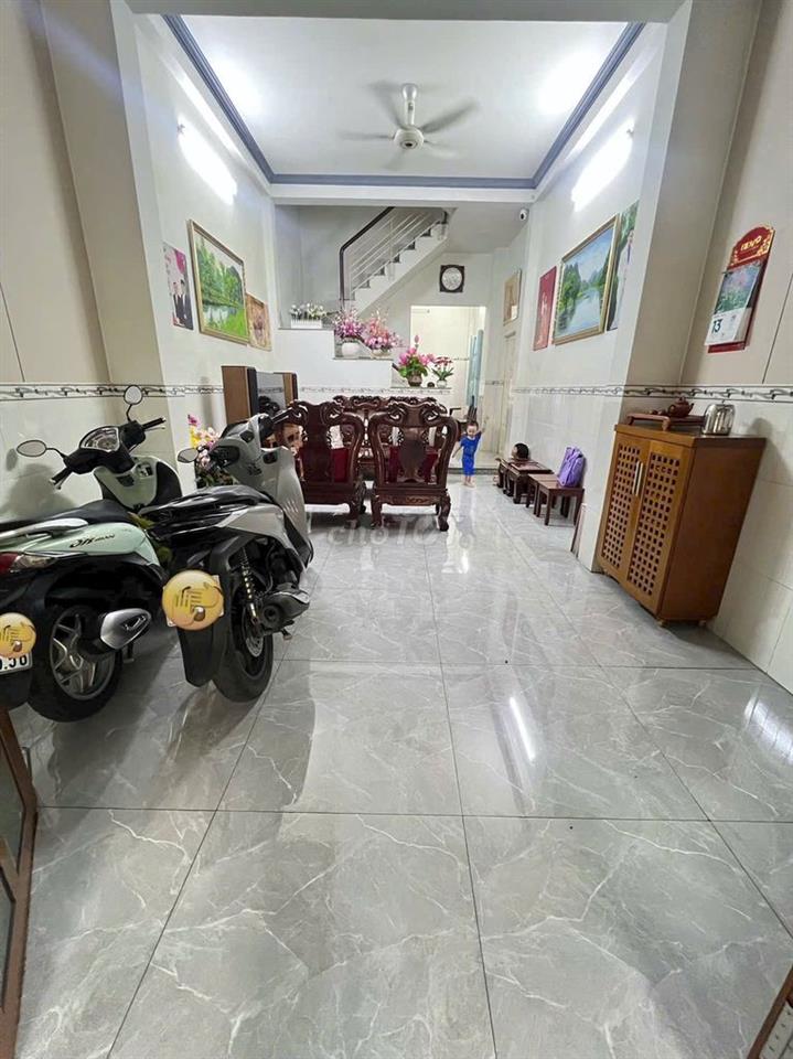 HÀNG HIẾM NHÀ MẶT TIỀN KD SẴN 4P CHO THUÊ, DT 100M2, KV BÌNH HƯNG HÒA