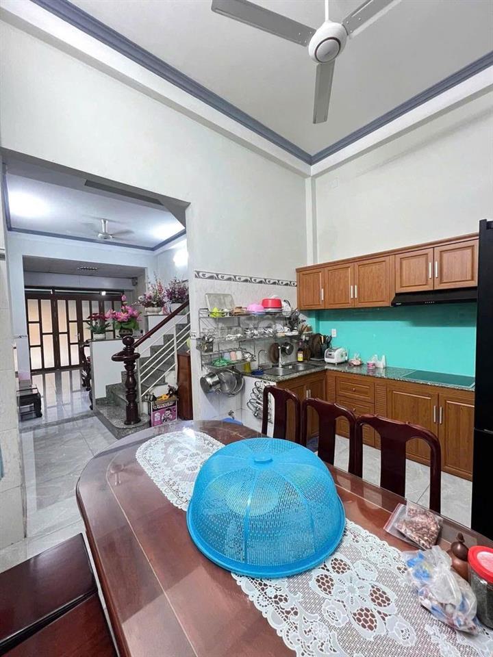 HÀNG HIẾM NHÀ MẶT TIỀN KD SẴN 4P CHO THUÊ, DT 100M2, KV BÌNH HƯNG HÒA