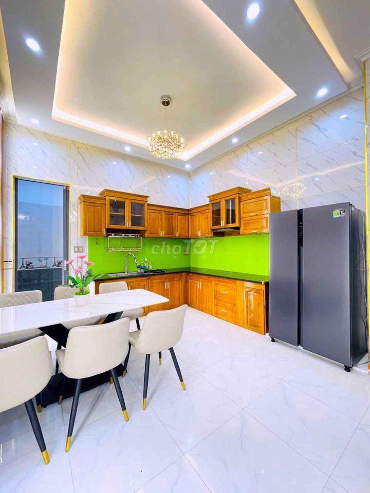 Sở hữu ngay nhà 5,9 tỷ, KC 3 tầng 4PN,, hẻm 8m, SHR tại Liên khu 4-5
