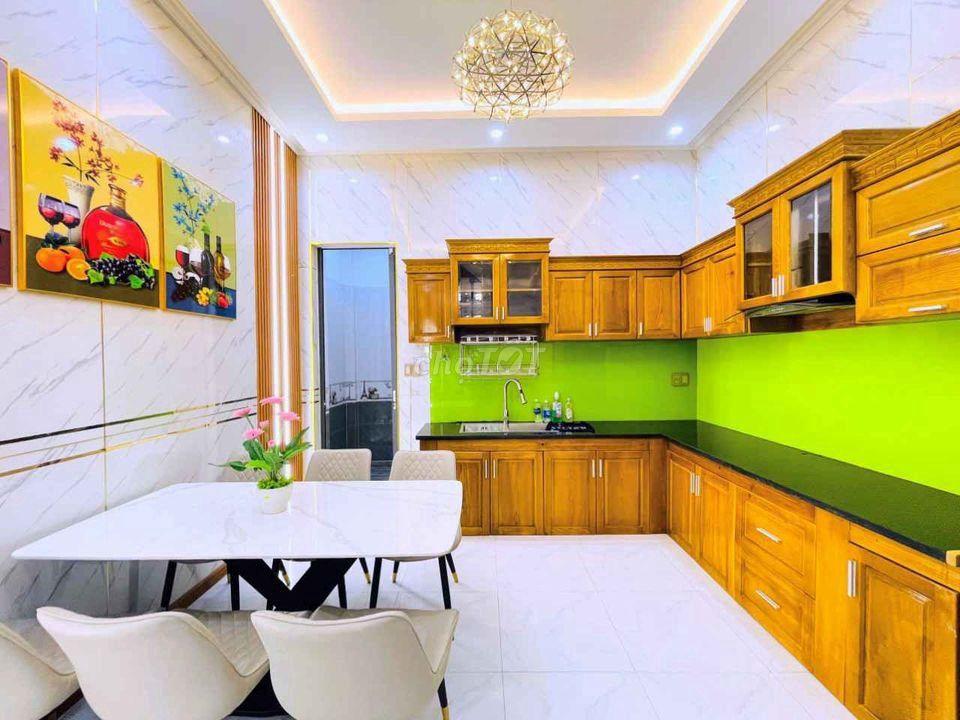 Sở hữu ngay nhà 5,9 tỷ, KC 3 tầng 4PN,, hẻm 8m, SHR tại Liên khu 4-5