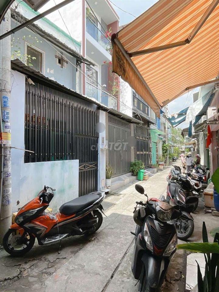 chủ gửi bán gấp nhà hẻm 2/ đường số 4