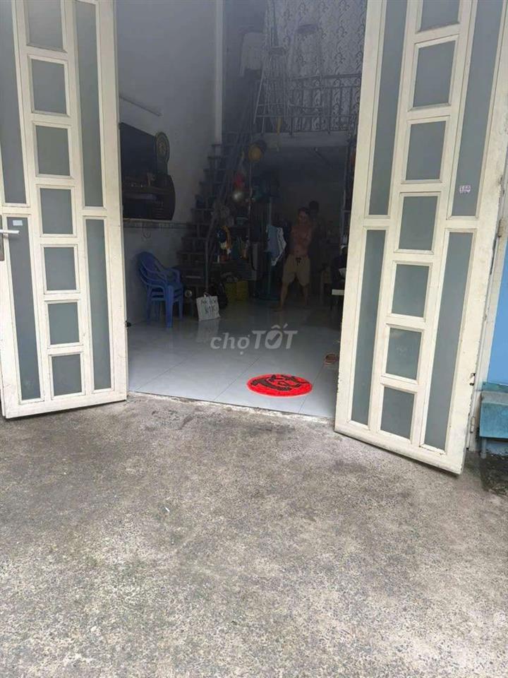 nhà cần bán gấp 