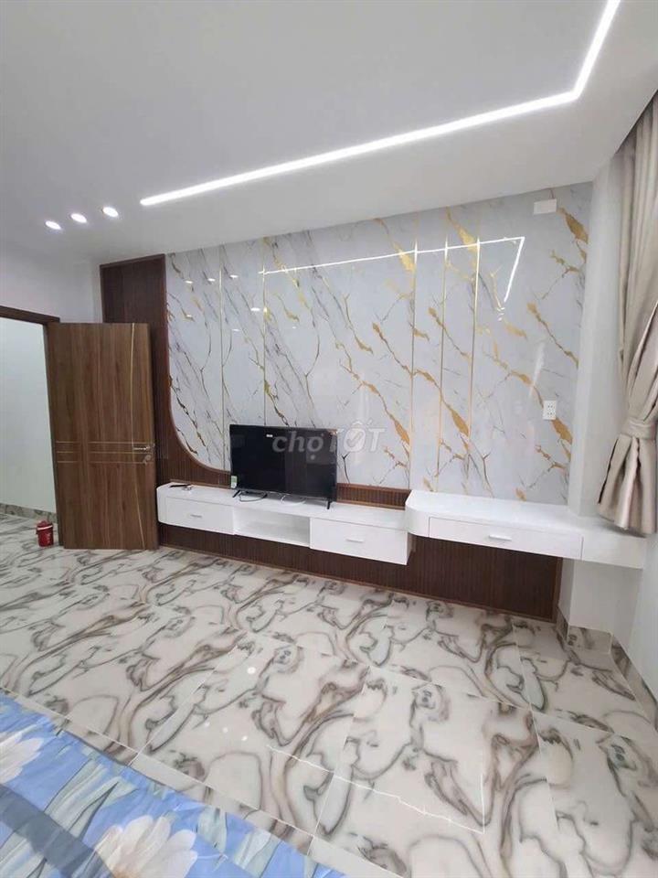 Nhà khu đồng bộ có thang máy 1 sẹc hương lộ 2 dt 4x19m lửng 3 lầu 5pn.