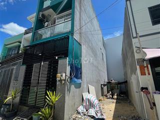 Gia đình đi nước ngoài định cư,chính chủ cần bán gấp Nhà + đất