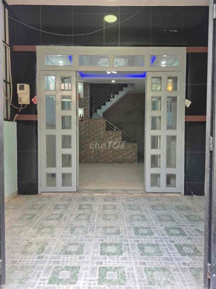 BÁN  NHÀ TRUNG TÂM TÂN PHÚ KẾ BÊN ĐẠI HỌC CÔNG THƯƠNG 2 tầng 4 đ nhinh