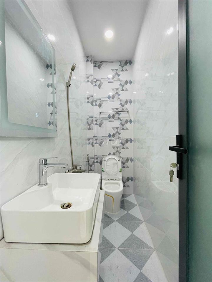 Mình cc gửi Ace căn nhà 59/121 Tây Lân, có hh cho ace giới thiệu