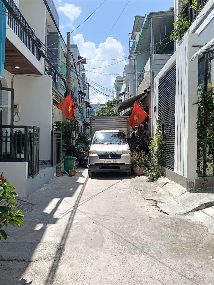 Bán nhà đg 5 m Nam hùng vương ,an Lạc ,hcm