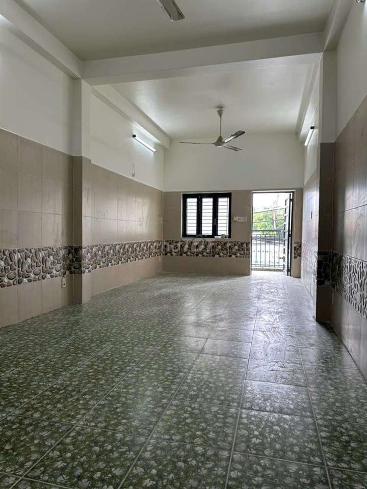 Nhà thuê Mặt Tiền An Dương vương , p13 Quận 6